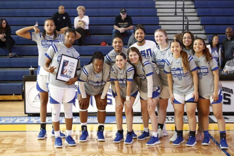 CSN Women's Basketball Team